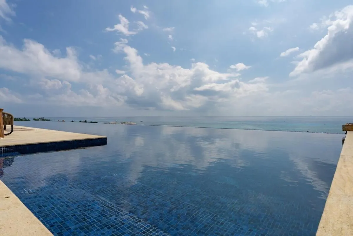 Marila Brand New Best Infinity Pool Sea View Playa del Carmen Apartment